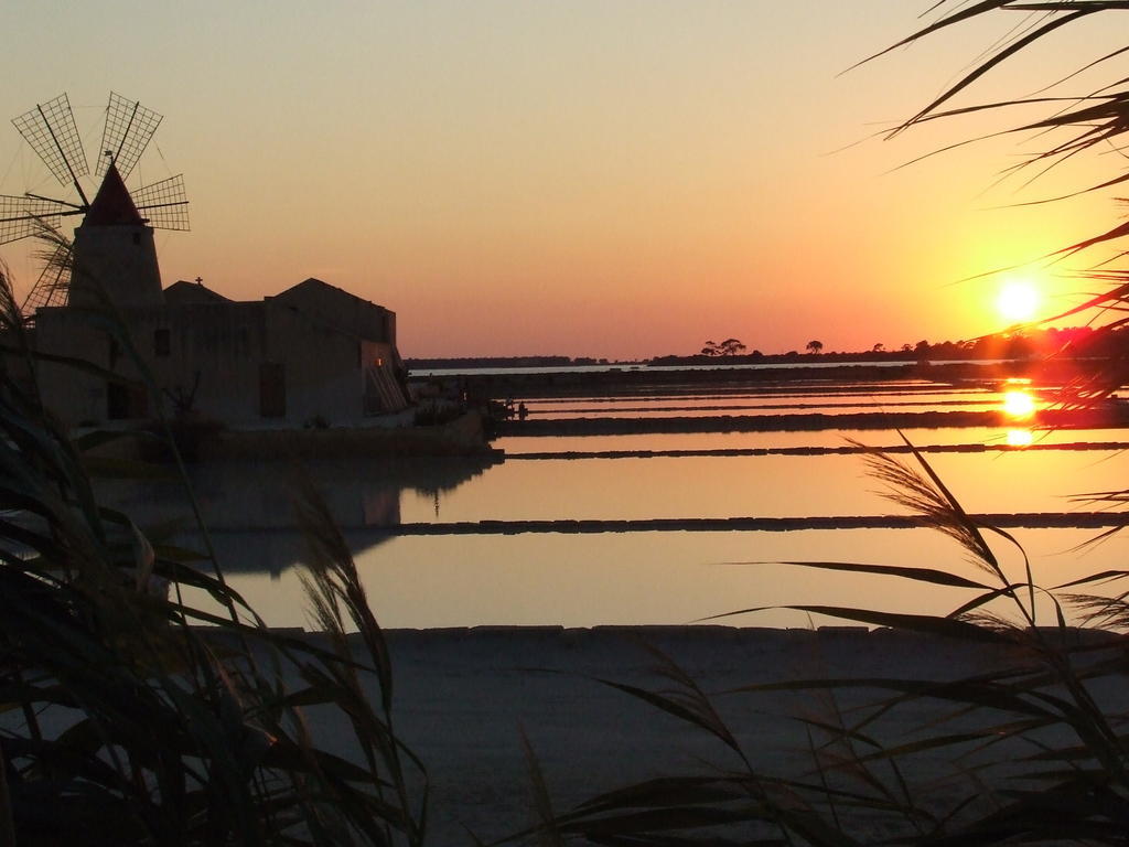 Bed and Breakfast I Tramonti Sul Mare Марсала Экстерьер фото